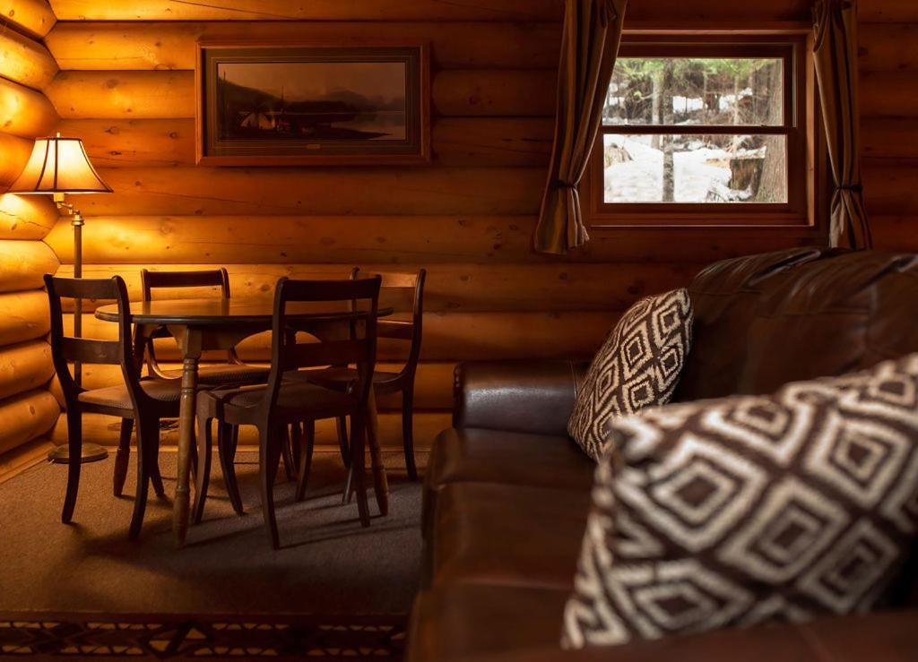 Lochsa Lodge Лоло Номер фото
