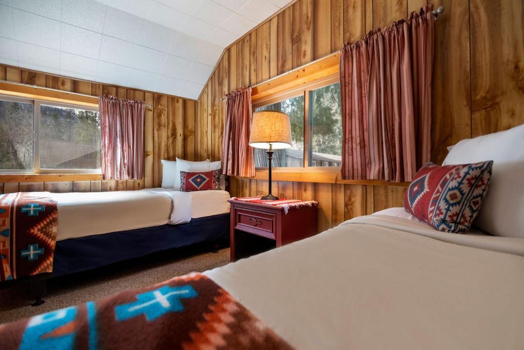 Lochsa Lodge Лоло Номер фото